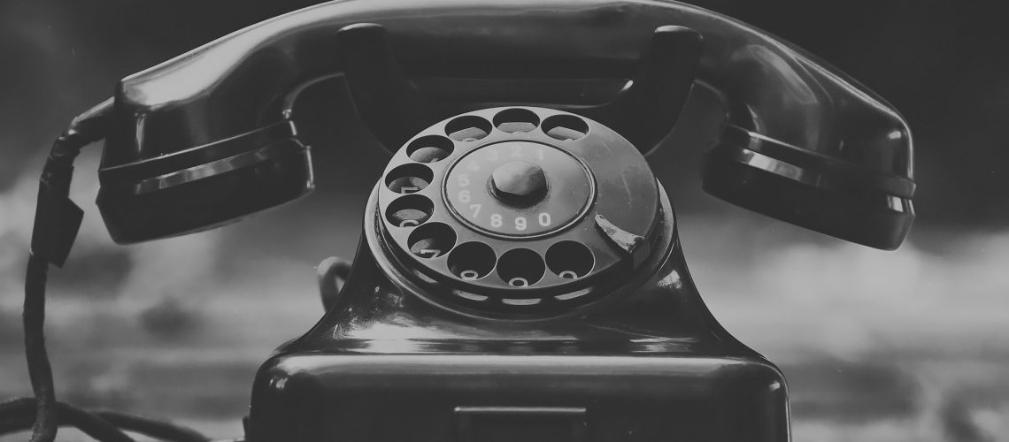 telephone-3594206_1920